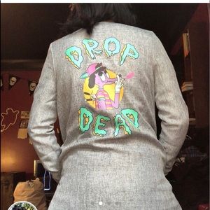 Drop dead coat